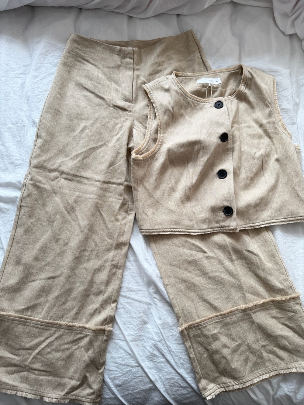 Zara Neutral Beige Wide-Leg Pants with Matching Button Vest